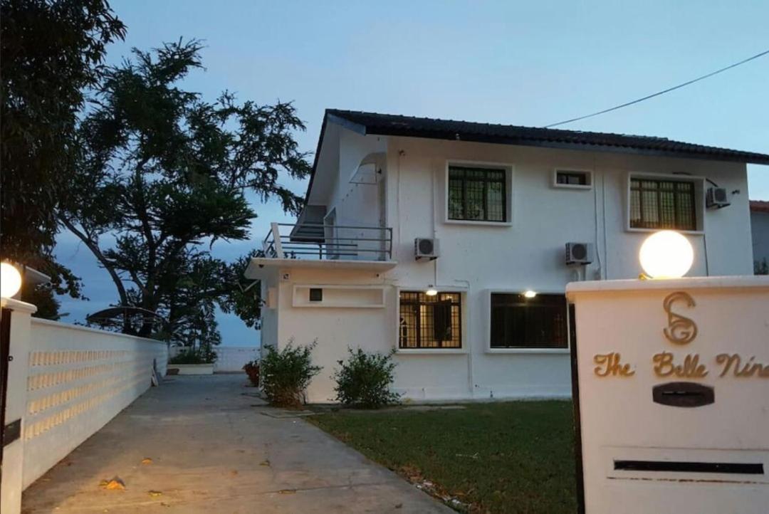 G&T'S Beach Front Villa Tanjung Bungah  Bagian luar foto